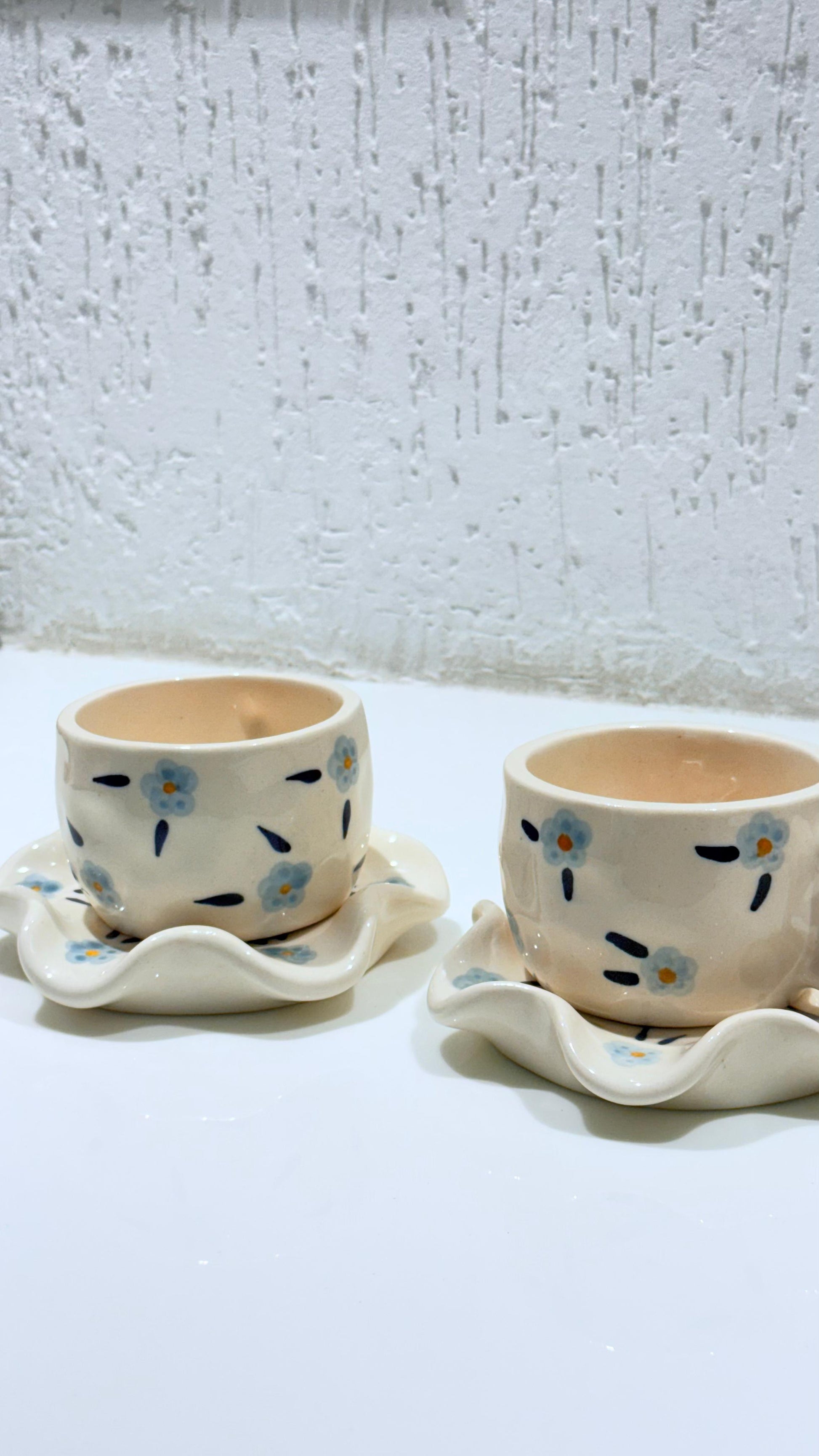 Cup saucer set