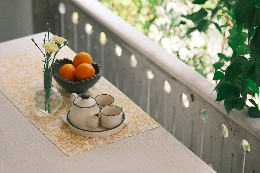 Crème Black Teapot Set for Two